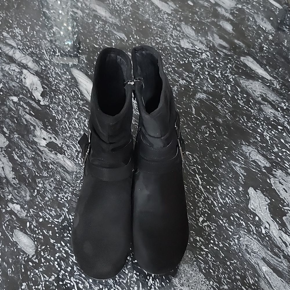 BRAND NEW HERSTYLE LINDELL FLAT HEEL CALF SIDE ZIPPER SLOUCH ANKLE BOOTIES - Picture 3 of 16